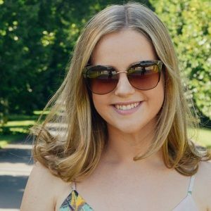 Meet your Posher, Natalie